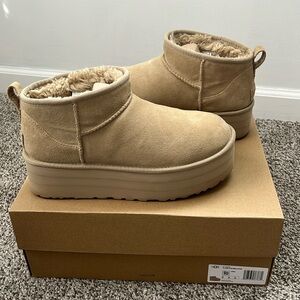 Ugg Women’s Classic Ultra Mini Platform